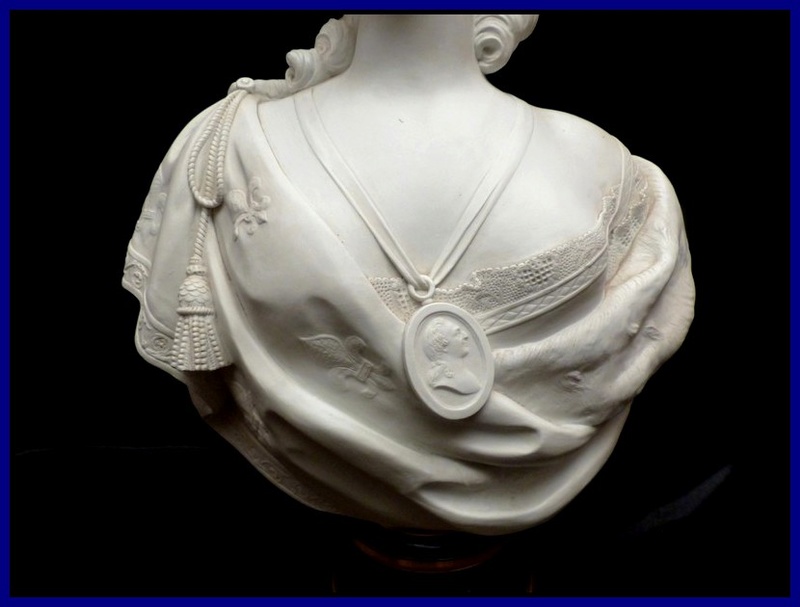 Collection bustes de Marie Antoinette - Page 5 0510