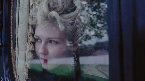 Marie Antoinette avec Kirsten Dunst (Sofia Coppola) - Page 4 Tumblr10