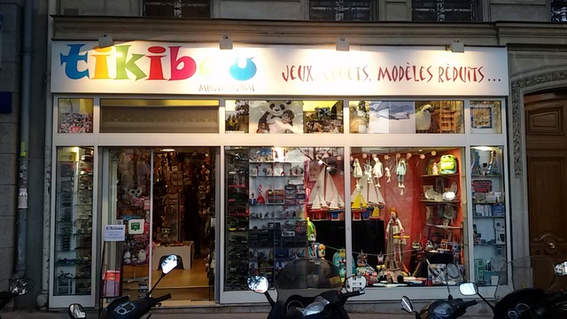 La boutique de jouets de Georges Méliés à Montparnasse (avec quelques voiliers) 20160924