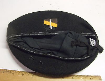 Can anyone identify this beret ? Image10