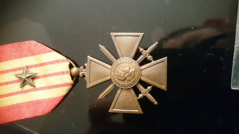 Croix de guerre 1939 modèle  Dsc_0216