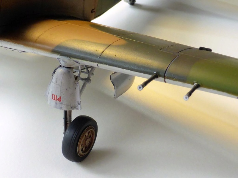 [TAMIYA] Douglas A1 Skyraider: rénovation d'un souvenir - FINI - Page 4 Skyr6410