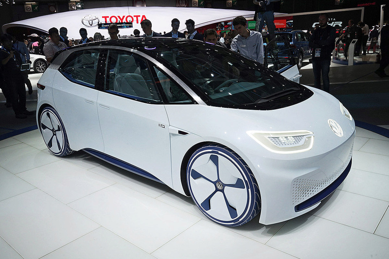 2016 - [Volkswagen] I.D. Concept - Page 3 Vw-i-d10