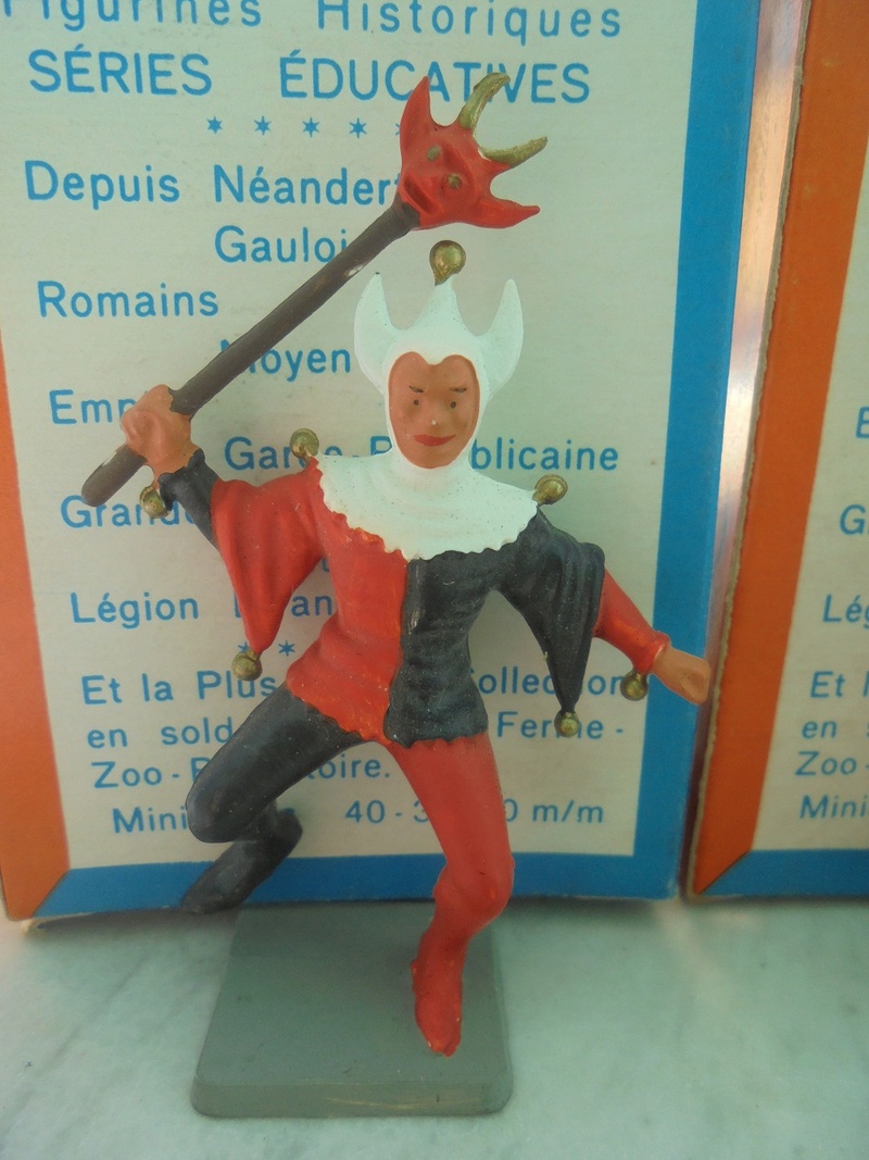 IL JOLLY LA DAMA E IL MENESTRELLO RARI PERSONAGGI MEDIEVIALI STARLUX ANNI 60/70 Dsc05222