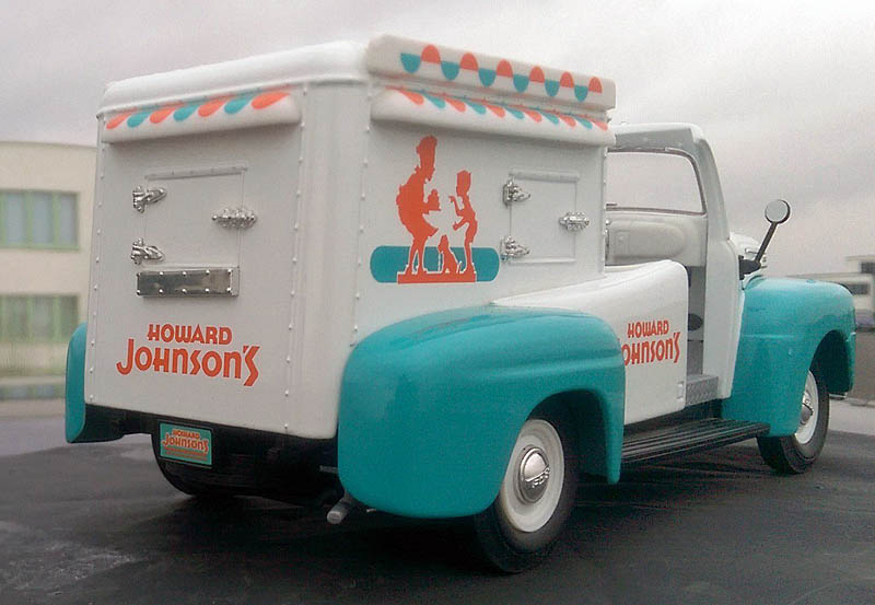 FORD 1951 COE "ice cream truck" (autre suite du 28/11/16) Imag3812