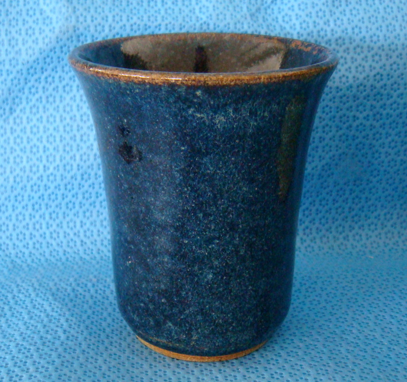 Who made this neat beaker? Initials LF Dsc09510