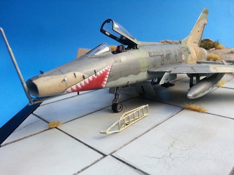 F-100D SuperSabre... Les requins de la mer Rouge...au 72eme. 20160929