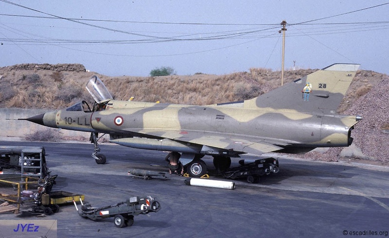 F-100D SuperSabre... Les requins de la mer Rouge...au 72eme. Mirage10