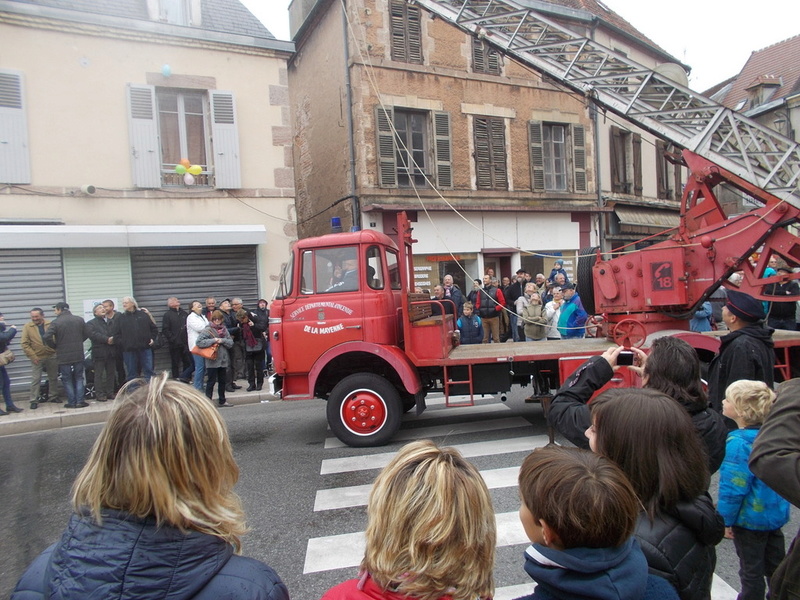 L'embouteillage de Lapalisse 2016  Embou174