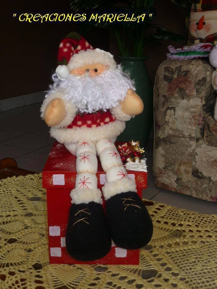 Papa Noel sentado en caja Img2310