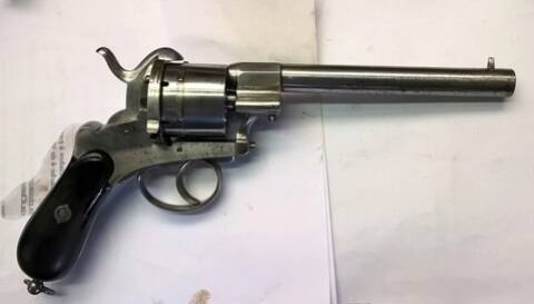 recherche baguette revolver à broche 1858