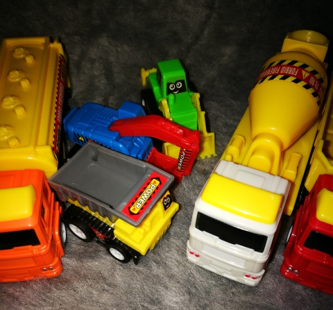 Yi Da Toys - 6 Spielzeugautos Baufahrzeuge Nyher10
