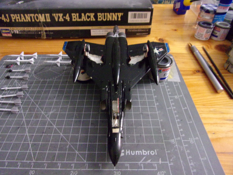 F-4J PHANTOM II 'VX-4 BLACK BUNNY' [haseagawa 1/72éme] - Page 3 102_2410