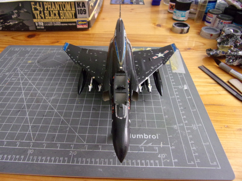 F-4J PHANTOM II 'VX-4 BLACK BUNNY' [haseagawa 1/72éme] - Page 4 102_2439