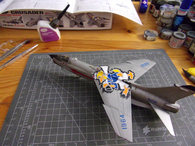 F-8P CRUSADER - Academy -1/72éme 102_2561