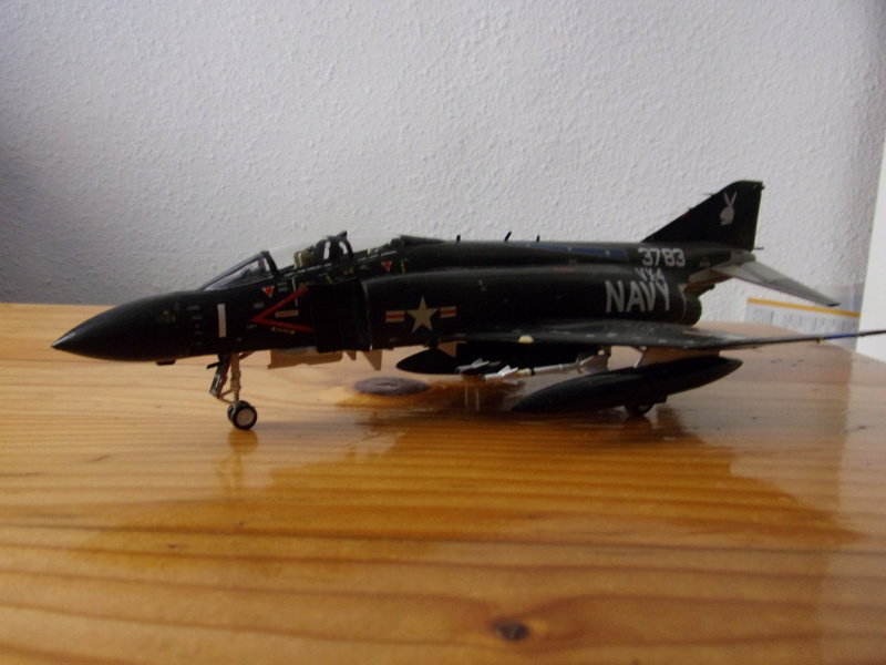 F-4J PHANTOM II 'VX-4 BLACK BUNNY' [haseagawa 1/72éme] - Page 5 102_2566