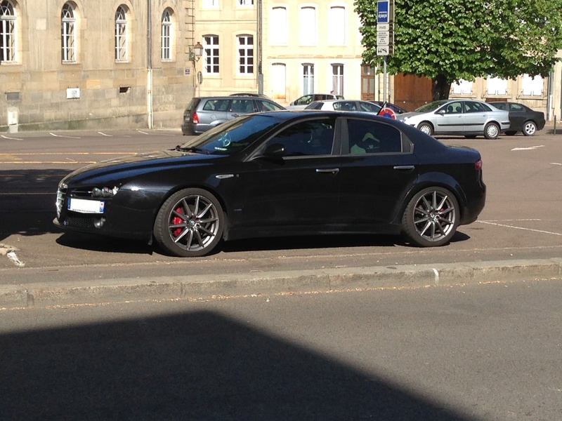 Petit nouveau, qui a des projets plein la tête Img_3011