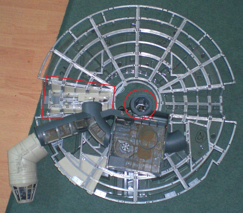 Fertig - Der Millenium Falcon, ca. 1/46, de Agostini,von oluengen359 - Seite 3 01610