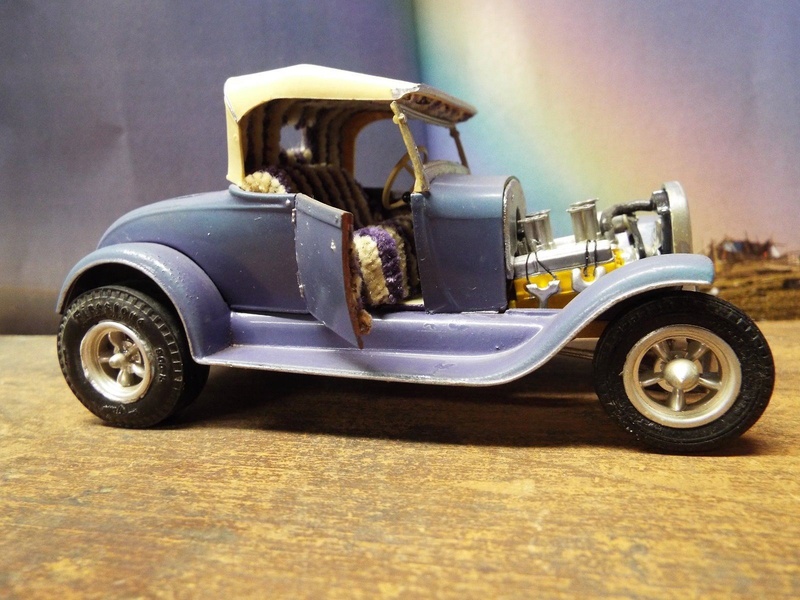 Vintage built automobile model kit survivor - Hot rod et Custom car maquettes montées anciennes - Page 7 144