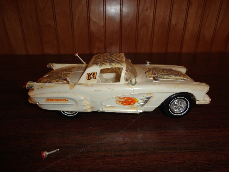 Vintage built automobile model kit survivor - Hot rod et Custom car maquettes montées anciennes - Page 7 146