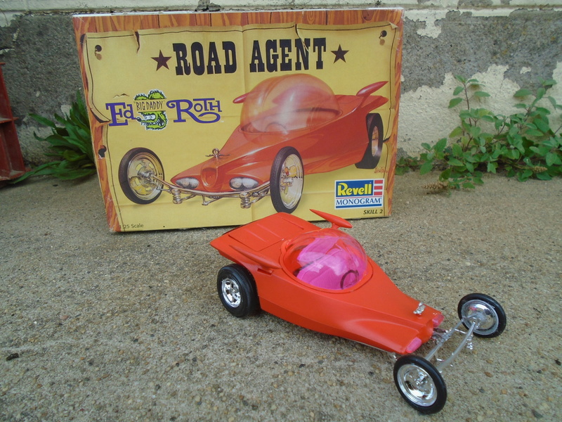 Road Agent - Revell - Ed Roth Show Rod Dsc05312
