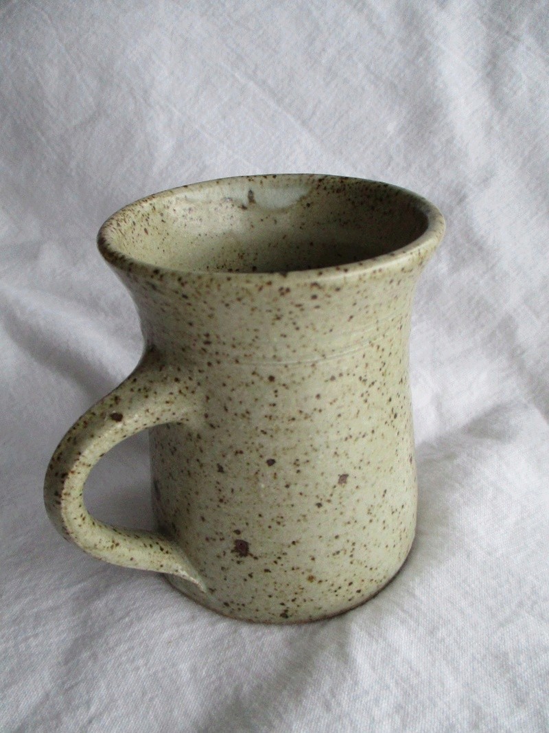 Eric Golding, Branscombe Pottery  Img_1027