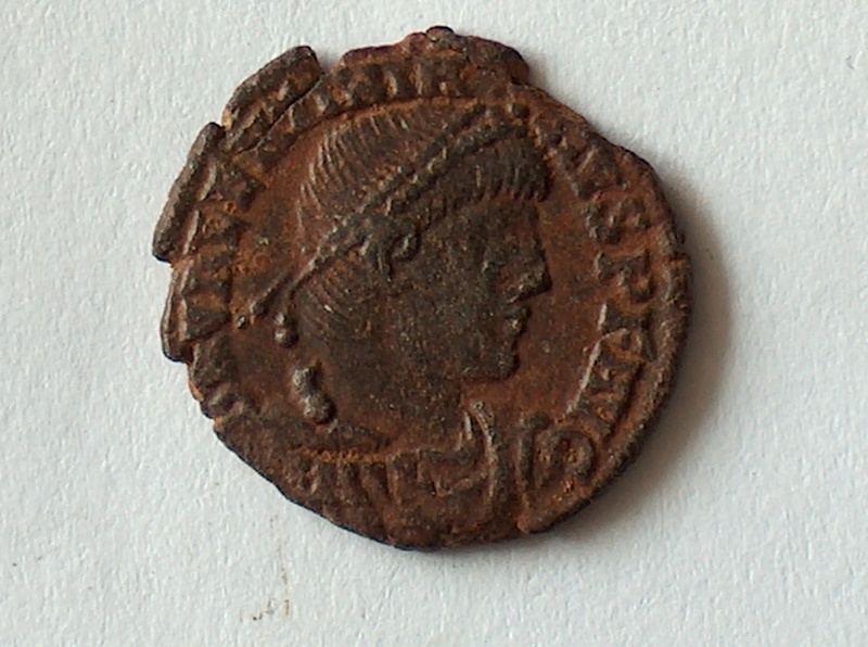 Petit bronze Valentinien Iier  13 1311
