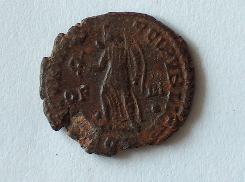 Petit bronze Valentinien Iier  13 13f11