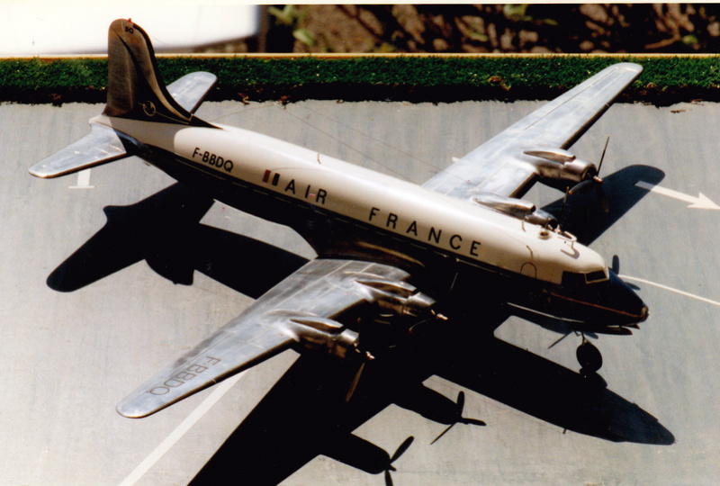 Douglas dc4 Air France CARVAIR Cie Air Transport  maquette Revell 1/72 Dc412