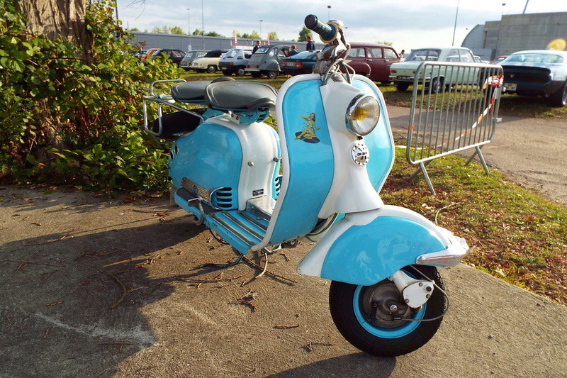 Auto Moto Rétro de rouen 24 et 25 Septembre 2016 Dscf4147