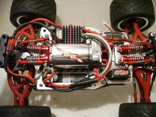 E-Revo's 1/16 Brushless 3S (380/540) - Page 15 114