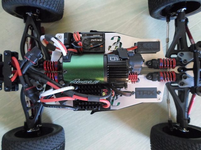 E-Revo's 1/16 Brushless 3S (380/540) 1210