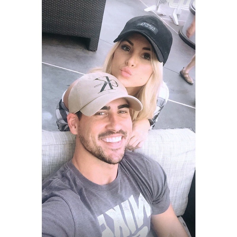 DadLife - Josh Murray - Amanda Stanton - BIP Season 3 - Fan Forum - *Sleuthing Spoilers* - Page 24 Cs2xyv10