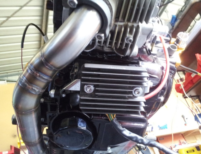 Projet ST2 / Café Racer - Page 9 Img_0713