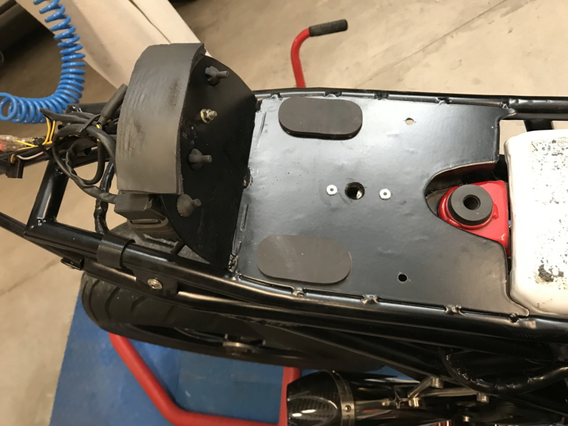 Projet ST2 / Café Racer - Page 8 Img_2923