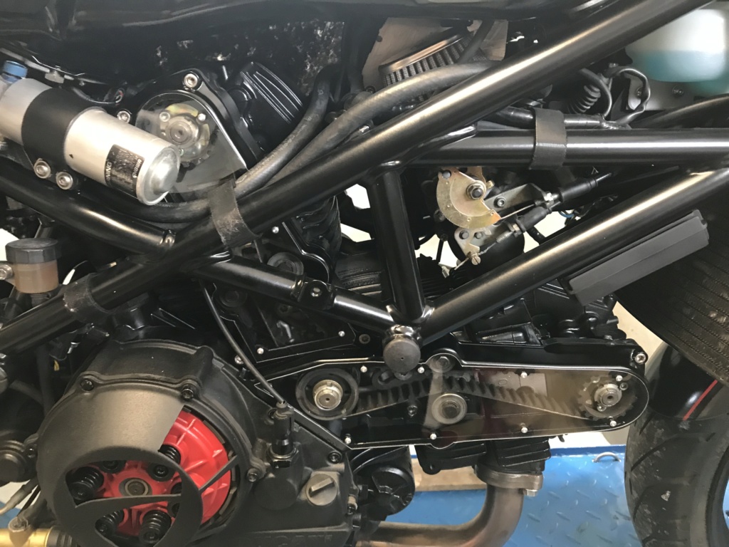 Projet ST2 / Café Racer - Page 10 Img_4717