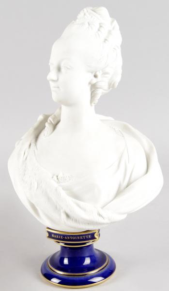 Collection bustes de Marie Antoinette - Page 5 14758710