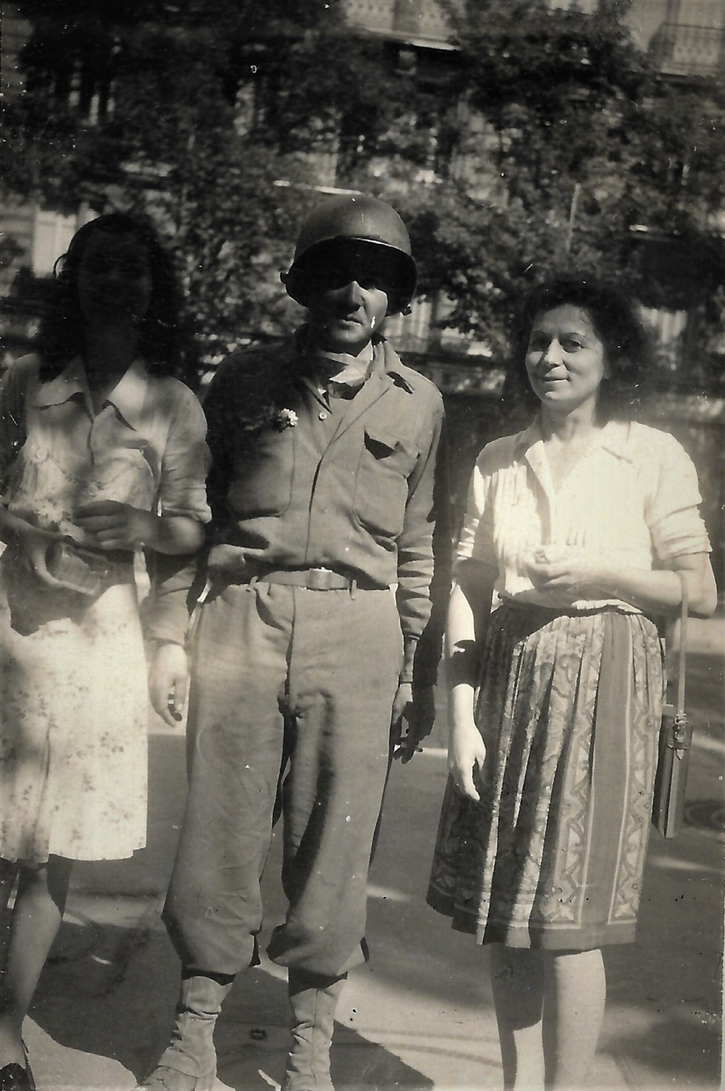  Jeep Scarlett et Sherman Meknes- 25 aout 1944 Paris_10