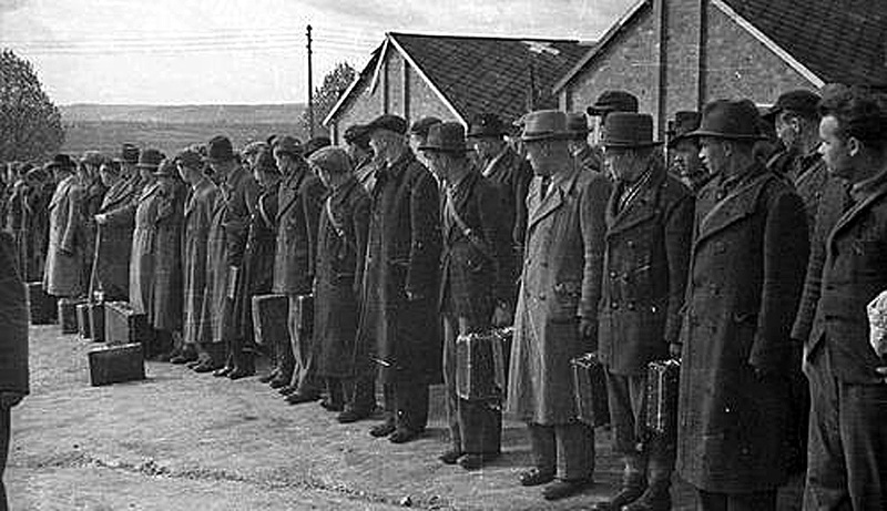 Armée britannique poncho cape dans l'armée française en 1940? 38621210