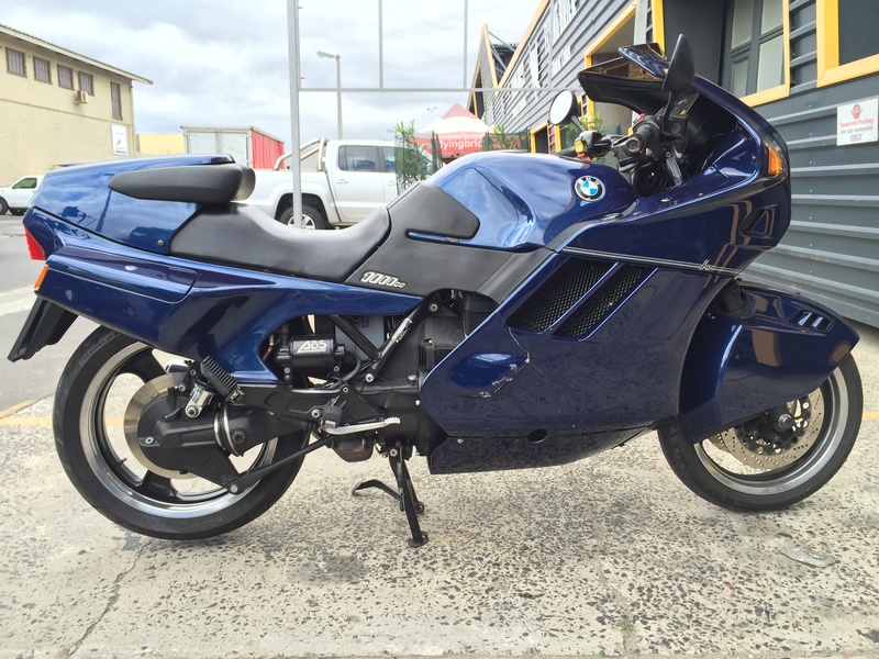 Restoring a 1990 BMW K1  Img_0311