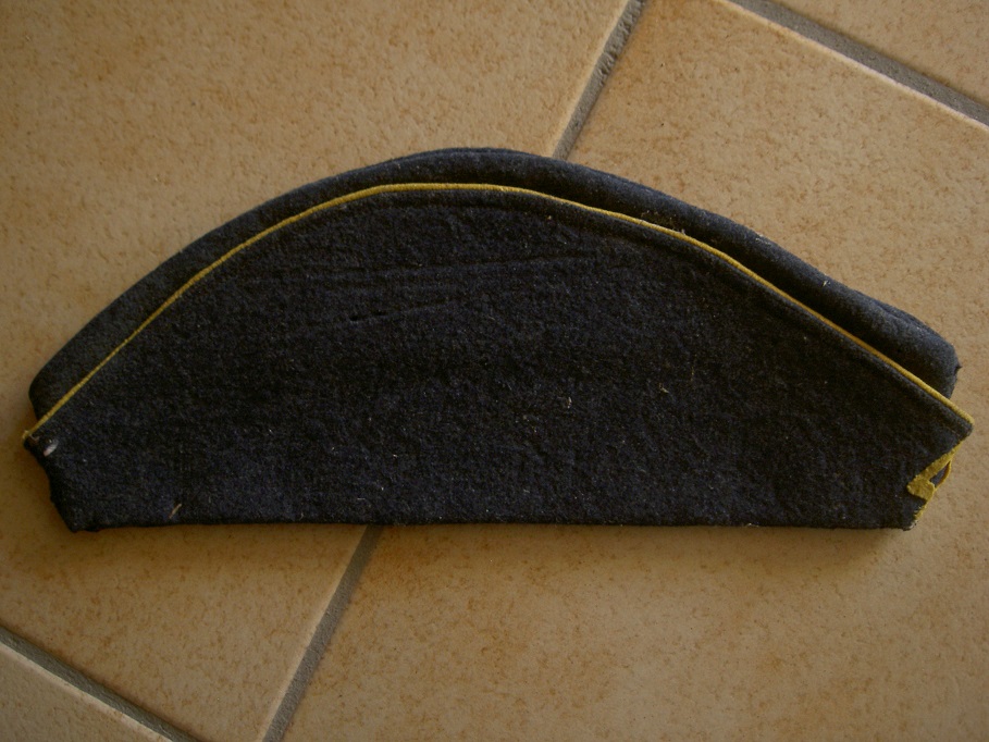 Bonnet de police Chasseur? Pict2134