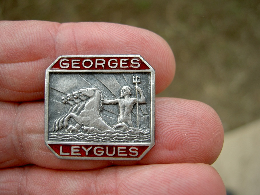 Insigne apparemment Georges Leygues  Pict4022