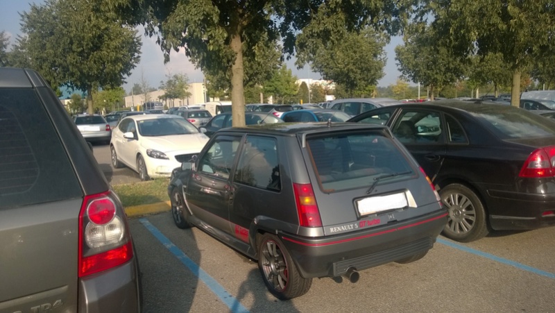 avvistamenti auto storiche - Pagina 35 Renaul12