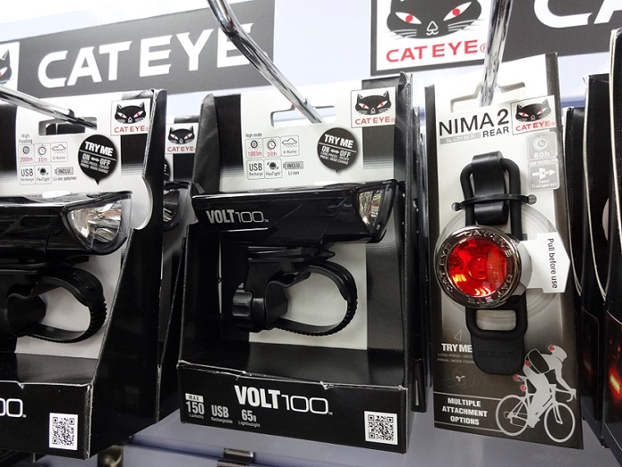 香港行貨 CATEYE HL-EL150RC Volt100 USB 叉電頭燈 (多色) HK$225 (工商寫字樓包速遞送貨) Dsc02610