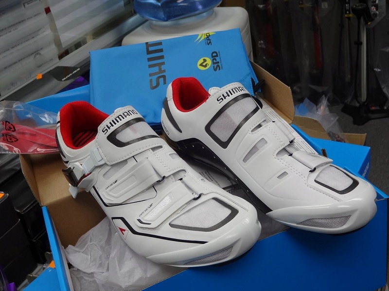 香港行貨！菁英競賽公路車鎖鞋 SHIMANO SH-R260WE 闊型 - 特價 HK$1285對 (工商寫字樓包速遞送貨) Oyu_0025