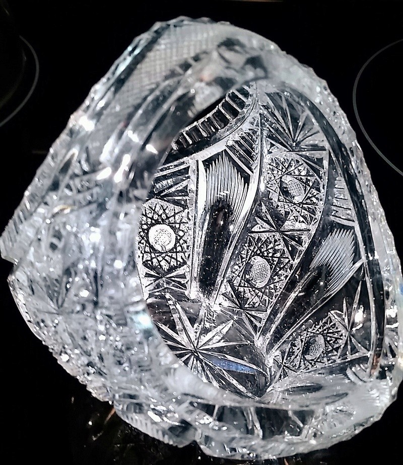 Crystal or Glass. Waterford Glass maybe?? Bowl210