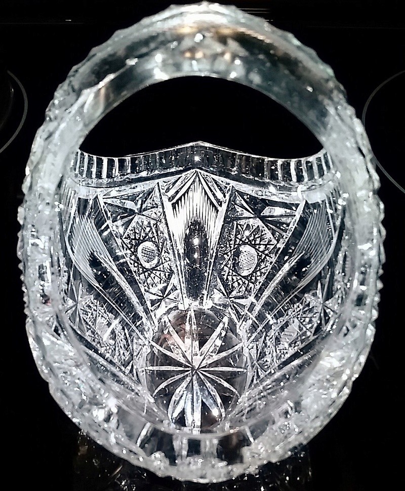 Crystal or Glass. Waterford Glass maybe?? Bowl510