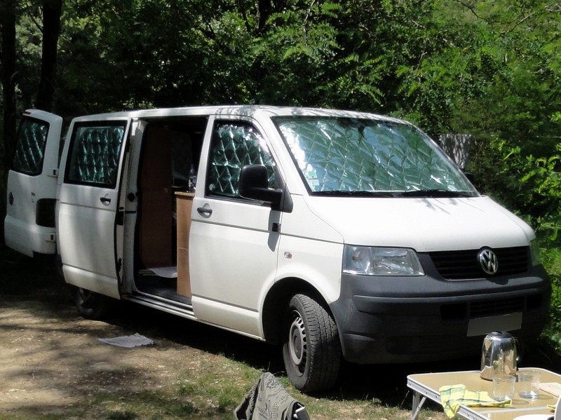 A vendre T5 L2H1 2009 35000km 2.5 TDI 130 3.0T aménagé Dsc04610