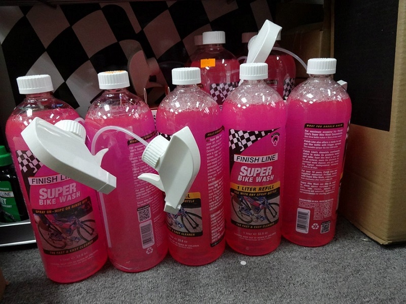 Finish Line Super Bike Wash 洗車劑,防侵蝕,不傷橡膠- 1L裝 - HK$112枝(連噴咀) / HK$79枝(補充裝)/HK$79枝(濃縮裝) 11406210