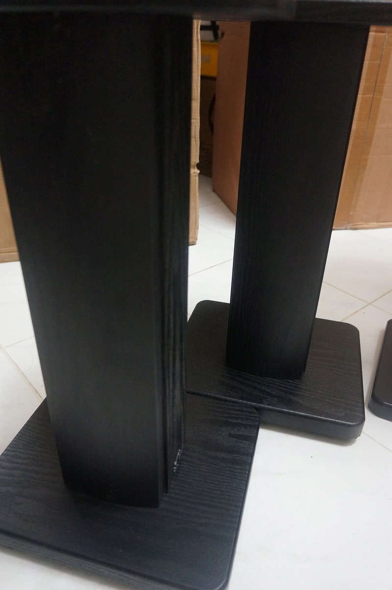 Speaker Stand 24-36 Inch Dsc06312